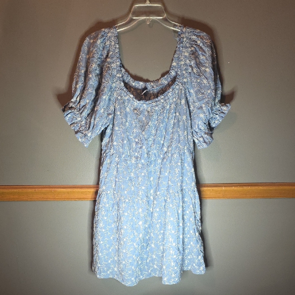 Old Navy Light Blue Floral Mini Dress